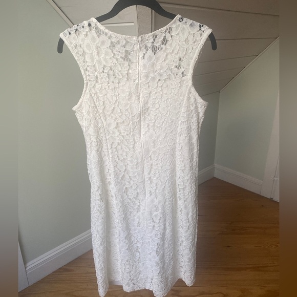 Beautiful Lace Studio One Dress with Pearl Accents Womens 6 - Picture 5 of 7